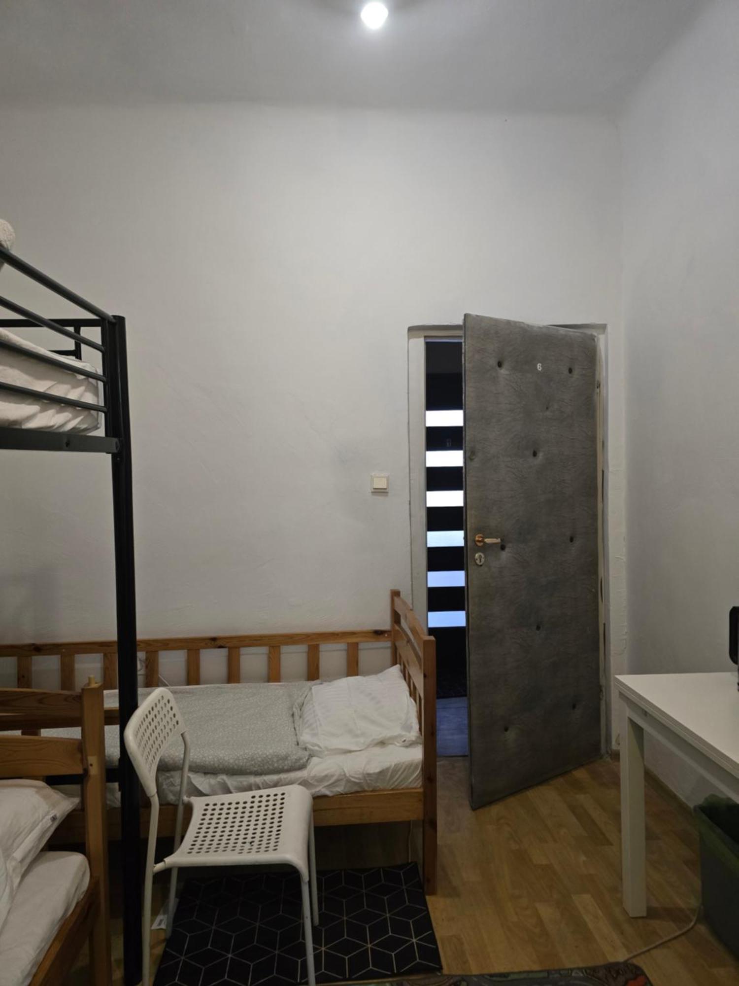 זילונקה Hostel W Zielonce מראה חיצוני תמונה